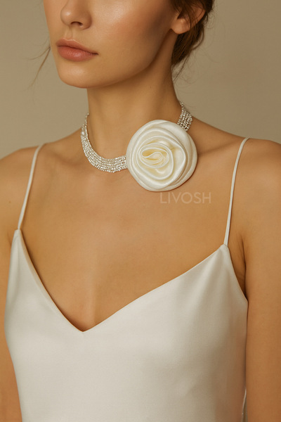 LIVOSH قلادة تشوكر مرصعة بالأحجار الكريمة من تصميم تاساريم