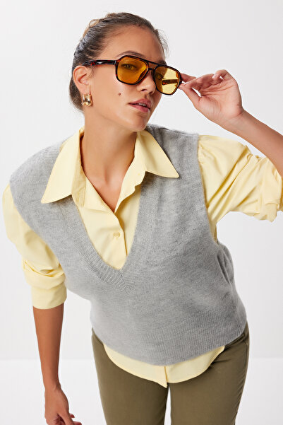 Lovelyİstanbul V Yaka Süveterli Dokuma Gömlek LRG0039 GRİ SARI