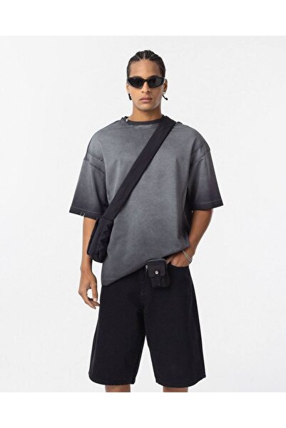 Chirkef Unisex Oversize Premium Fabric Collar and Right Sleeve Ring Detail Street Style T-Shirt Hlk