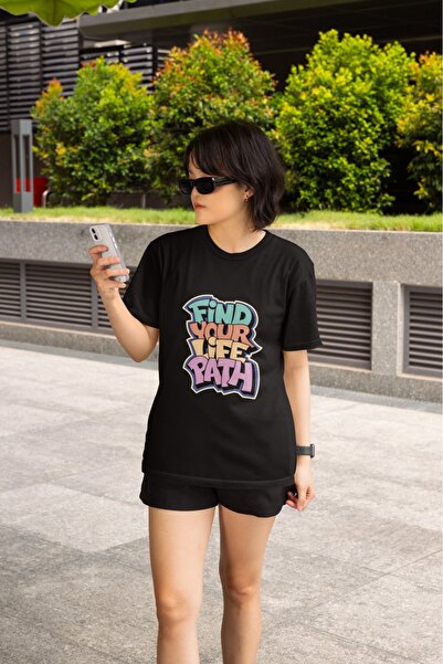 ArtYus تي شيرت للبنات/النساء مطبوع عليه "اكتشف طريق حياتك" برقبة دائرية وأكما...