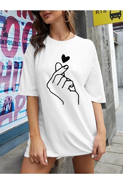 Flood Of Style مقاس كبير مطبوع عليه قلب أبيض اللون للنساء