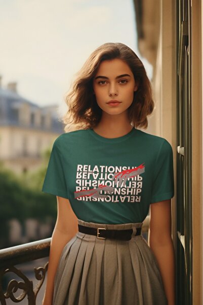 ArtYus تي شيرت نسائي/للفتيات برقبة دائرية وأكمام قصيرة مطبوع عليه "العلاقة بين الفتيات"