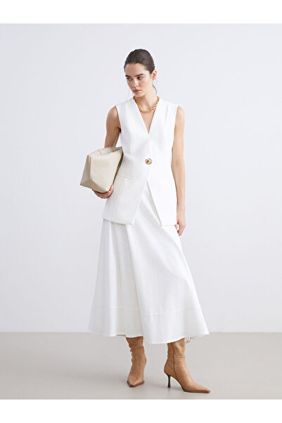 LC Waikiki Ekru V Yaka Kadın Klasik Yelek