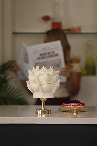 Maison Avf Krem Eva Gül Tasarım Kablosuz Şarjlı Masa Lambası - Alt Parlak Gold