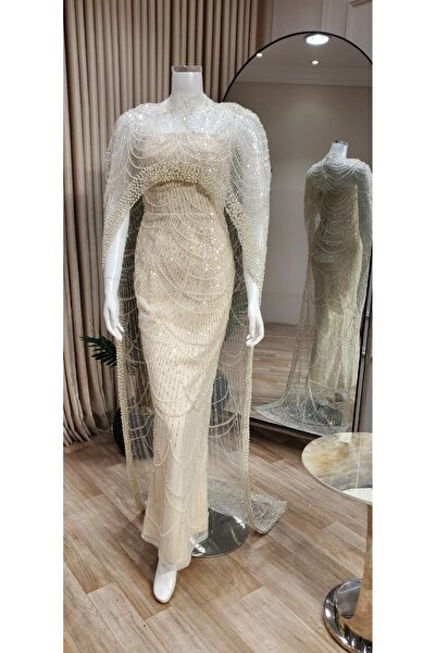 Diva style فستان فاخر مرصع باللؤلؤ مع كيب خارجي