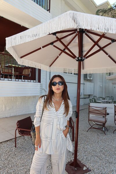 Özge Özgenç Geometric Pattern Shirt and Pants Set