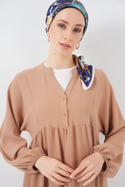 Hiccup BDART Макси рокля с копчета и V-образно деколте