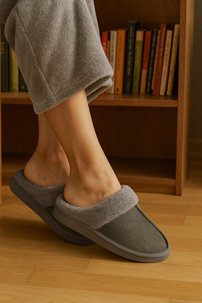 Beyond Women's Gray Plush Suede House Slippers Byndmtf01