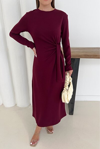 The Robi Γυναικείο μακρύ φόρεμα από ύφασμα μοντάλ σε μπορντό χρώμα με λεπτομέρεια με κορδόνια στο πλάι