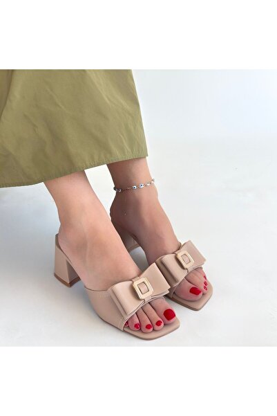 Zerenyus Παντόφλες με τακούνι Veor Nude