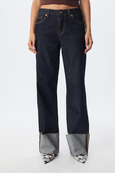 Stradivarius D65 Kıvrımlı düz paça kot pantolon