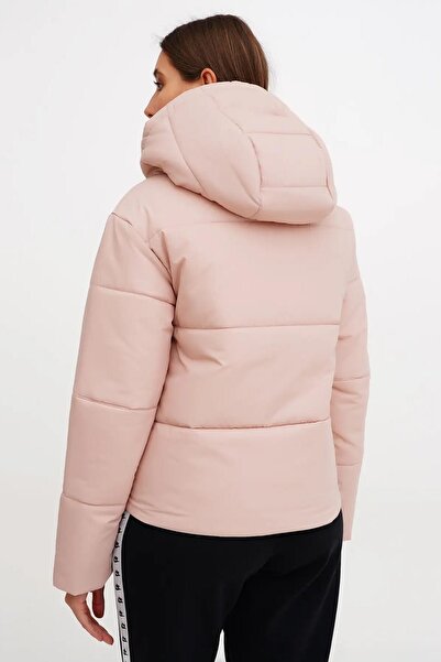 Nike Synthetic Fill Hooded Jacket Kadın Sentetik Dolgulu Kapüşonlu Kadın Ceketi Pembe