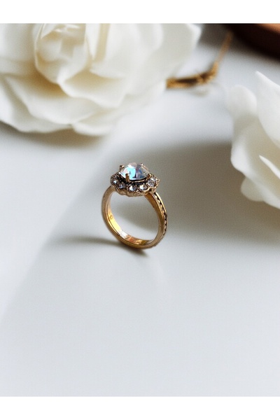 FAYRA ACCESSORIES Crystal Stone Daisy Figured Ring