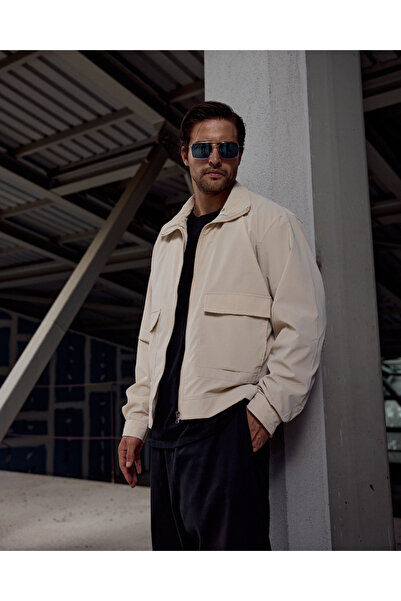 Renvo butik Ανδρικό μπουφάν με φερμουάρ σε μπεζ χρώμα σε casual στυλ