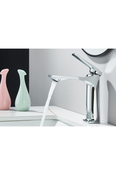 BisDesign ® Bathroom Sink/Bathtub Faucet, Premium Material, Modern Style, Glossy Chrome, Size 17 cm