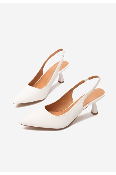 B T Shoes Bílé lodičky Lynnette