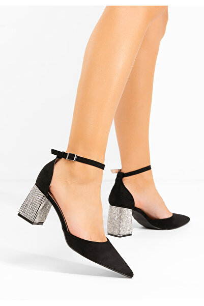 B T Shoes Черни обувки на дебел ток Ivette