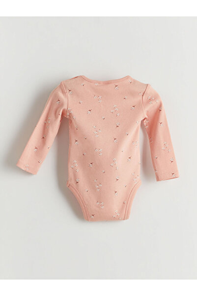 LC Waikiki Shining Store'dan Işıltılı Seçimler | Çiçekli Kız Bebek Çıtçıtlı Body 2'li