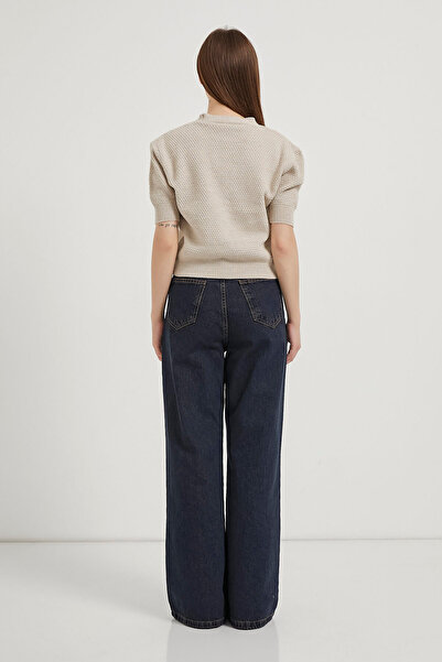 Arma Life Women's Star Buttoned Basic Beige Short Knit Cardigan