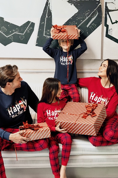 Rolypoly Kadın Kırmızı Happy New Year Yılbaşı Konseptli Aile Pijama Takımı