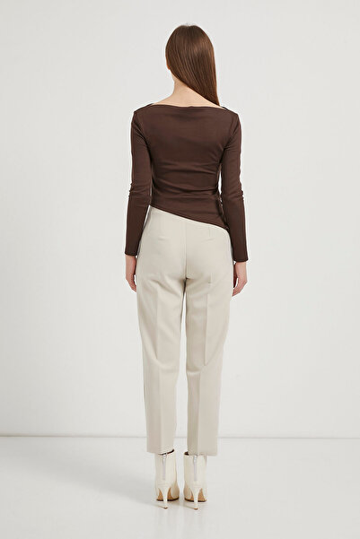 Arma Life Women's Gathered Side Detail Boat Neck Brown Slim Basic Blouse