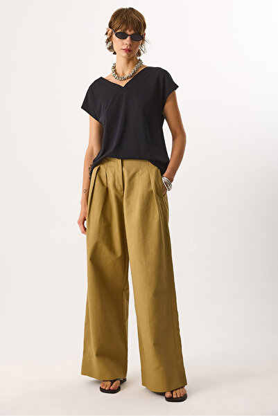 VENA Almira V-Neck Modal T-Shirt with Back Detail (Lyocell) - Black