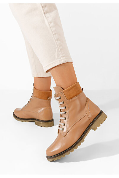 B T Shoes Béžové kožené kotníkové boty Pantonia