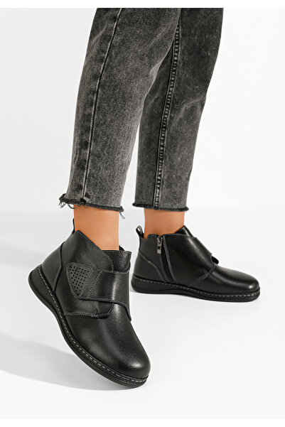 B T Shoes Γυναικεία δερμάτινα μποτάκια Roja Μαύρα