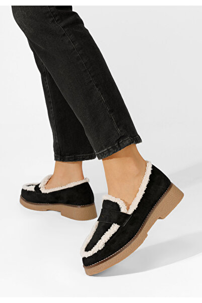 B T Shoes Černé dámské mokasíny Kaytleen