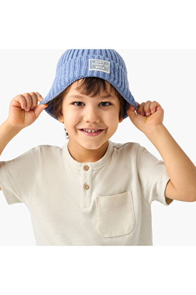 Juniors Solid Henley Neck T-shirt with Short Sleeves and Pocket