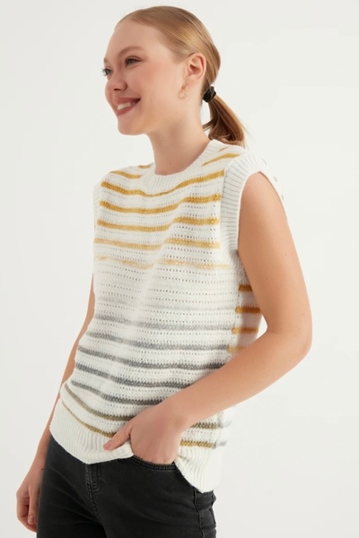 Noi Belis Crew Neck Soft Textured Striped Knitwear Sweater Aw25Sv0001