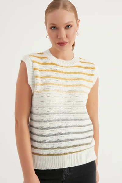 Noi Belis Crew Neck Soft Textured Striped Knitwear Sweater Aw25Sv0001