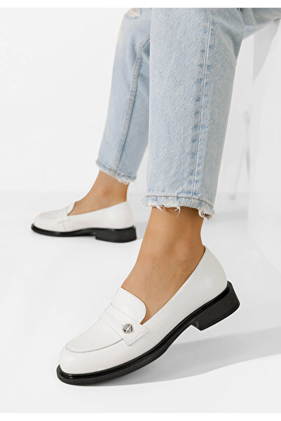 B T Shoes Bílé loafers mokasíny Grapila