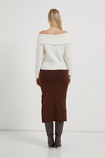 Arma Life Women's Madonna Collar Off-The-Shoulder Plain White Knitwear Sweater