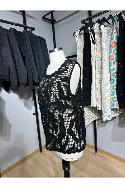 FioraWear Kadın Siyah & Beyaz Renk Seçenekli Tığ İşi Bluz