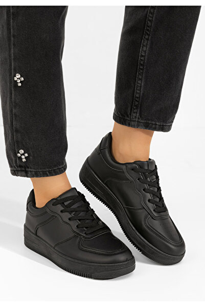 B T Shoes Černé dámské tenisky Serila