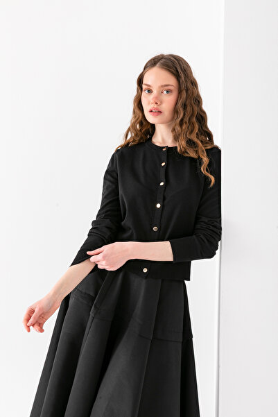 VEGA MODA Cardigan tricotat basic cu nasturi – Model elegant pentru femei cu mâneci lungi și gât rotund |   Utilizare zilnică și la birou