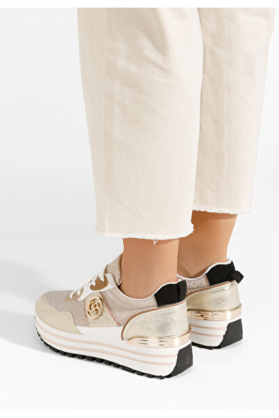 B T Shoes Zlaté dámské tenisky na klínku Lamisia