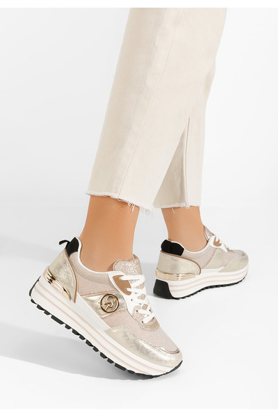 B T Shoes Zlaté dámské tenisky na klínku Lamisia