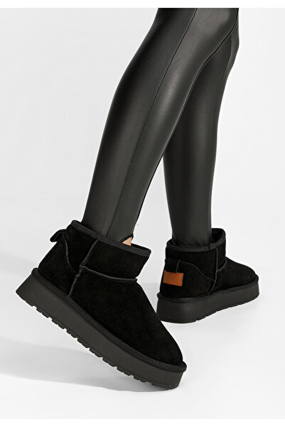 B T Shoes Černé dámské válenky Midisa