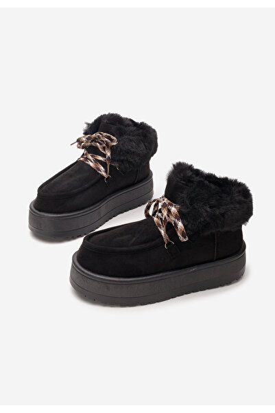 B T Shoes Černé kotníkové kozačky na platformě Aseva