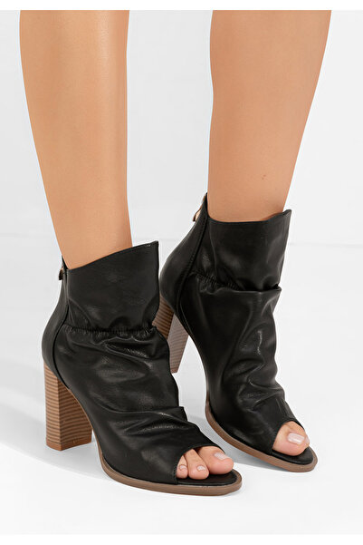 B T Shoes Μποτάκια με χοντρό τακούνι Jeanelle Μαύρα