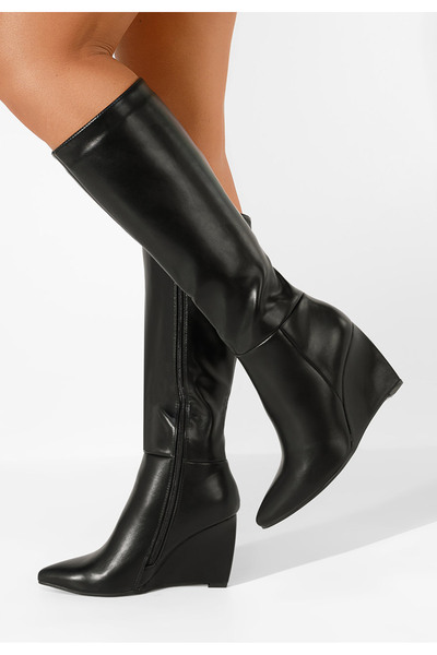 B T Shoes Černé kozačky na klínku Enania