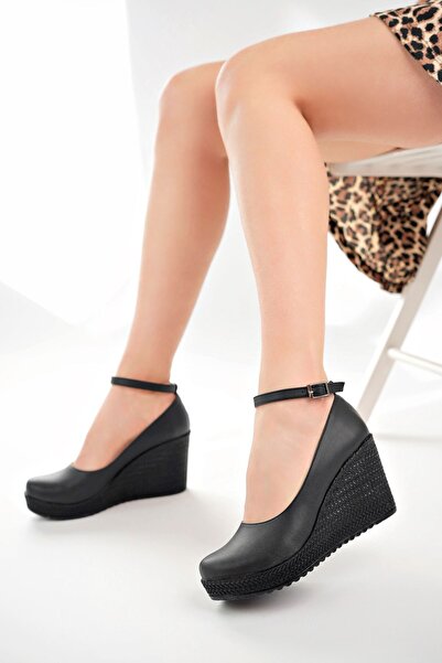 İrem Ayakkabı Wedge Sole Ankle Strap Shoes