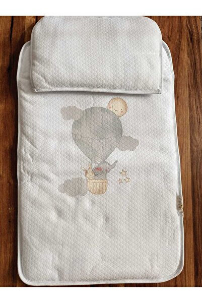 Biorganik سجادة أرضية مبطنة من My Baby Kumsal بتصميم هيلو فيل أبيض 65198