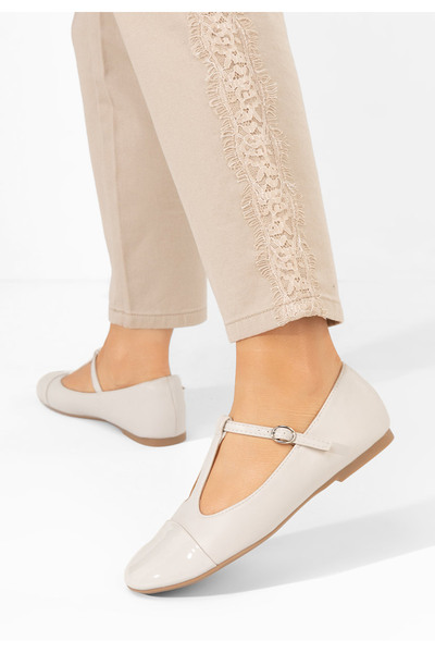 B T Shoes Bílé dámské baleríny Nubina