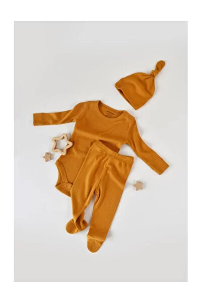 BabyCosy Set 3 piese: body cu maneca lunga, pantaloni lungi cu botosei si cac...