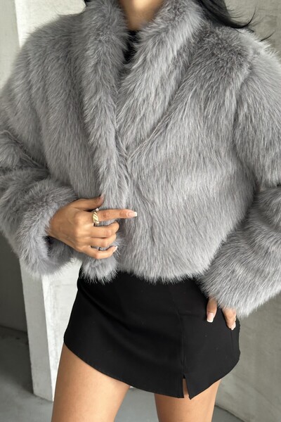 moda armanc Dámský krátký plyšový kožich - bunda s detaily šálového límce