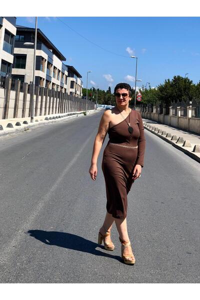 wisteriA TEK OMUZ KEMER AKSESUARLI MİDİ BOY KALEM ELBİSE