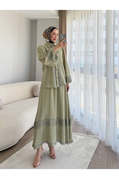 ZARERA طقم مكون من قميص وتنورة بتفاصيل من الدانتيل